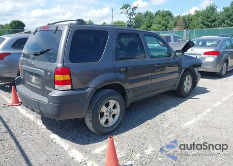 2006 Ford Escape Xlt/Xlt Sport from USA, damaged, VIN 1FMYU03166KA55380